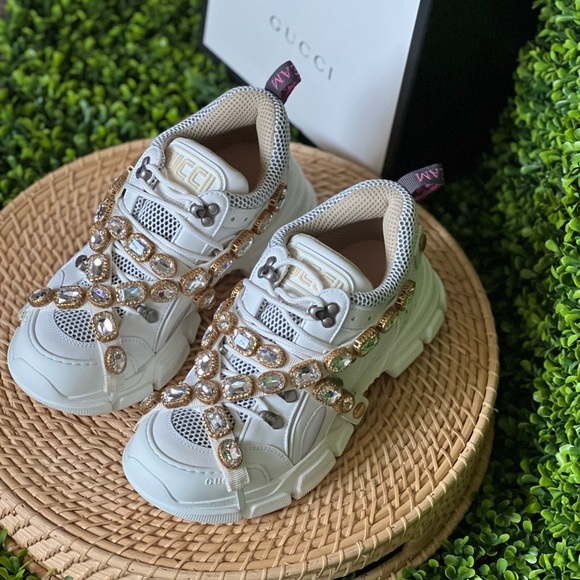 New Gucci Flashtrek white with stones size 39 with box and dust bag - Picture 6 of 12